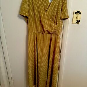 Dress short sleeve tan